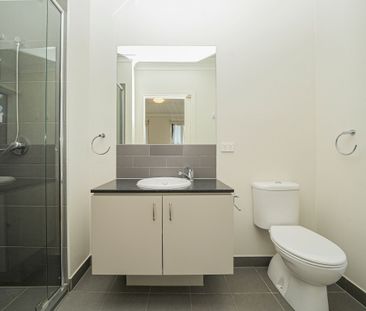 Beautiful Home located near "Club Delaray" Clyde North. **Under app... - Photo 4