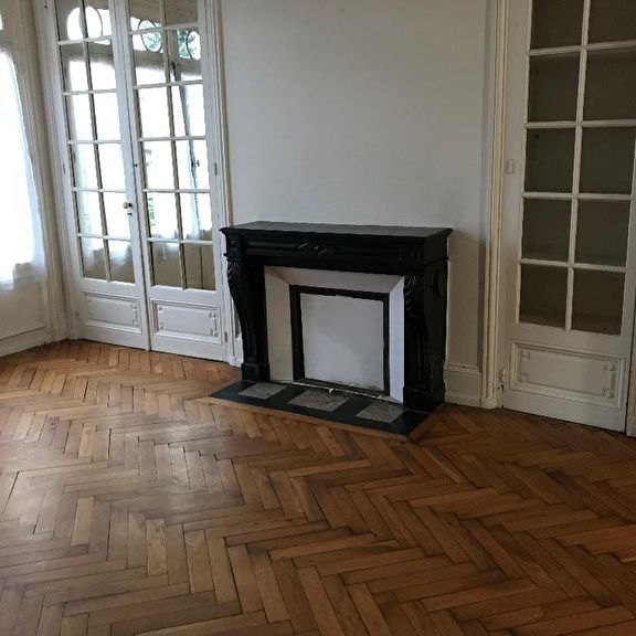 Location Appartement 2 pièces 90m² DEVILLE LES ROUEN 76250 - Photo 1