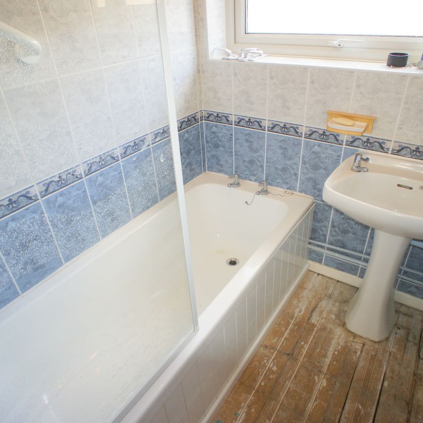 3 bedroom house to rent Heathcote Close, Alvaston, Derby V, Derbyshire, DE24 - Photo 1