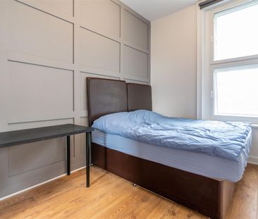 2 bed apartment to rent in Northumberland Street, City Centre, NE1 - Photo 6