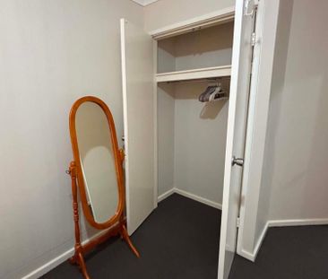 2-bedroom shared unit, Atchison St - Photo 4