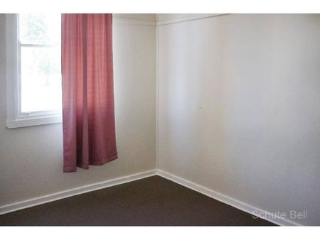 Long term tenant required - Photo 3