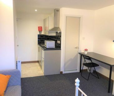 Studio to rent - Photo 4