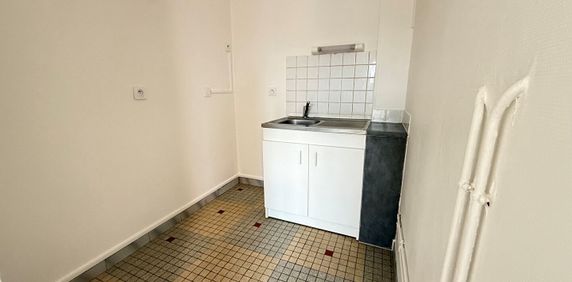 Location Appartement 1 pièce 26m² - Photo 2