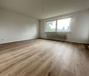 Modernisierte/renovierte 4- Zimmer-Wohnung mit Balkon in Neumünster-Brachenfeld! - Foto 4