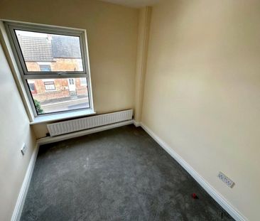 High Street, Heanor, DE75 - Photo 2