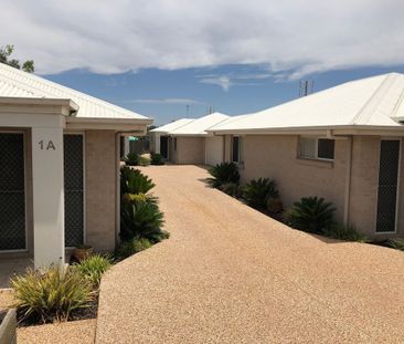 Modern 3-Bedroom Unit in Secure Complex - Photo 6