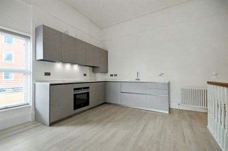 A 2 Bedroom Flat in Christchurch Road GL50 2NY - Photo 3