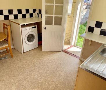5 bedroom house of multiple occupation to rent - Photo 3