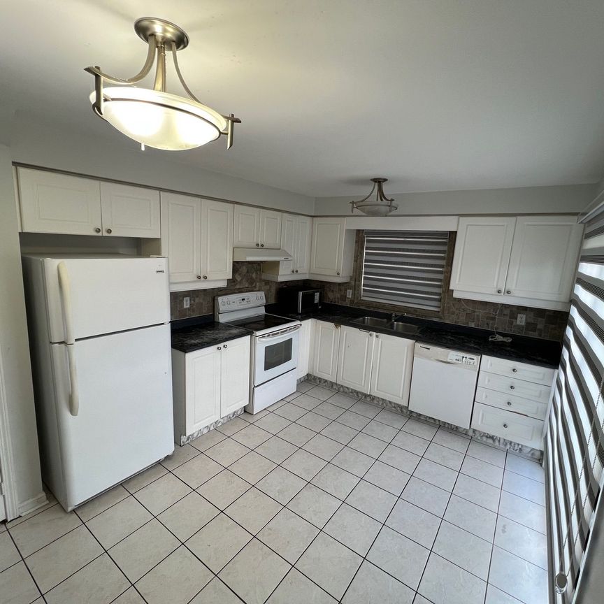 For Lease - 22 Morgandale Road, Brampton, Ontario - Photo 1