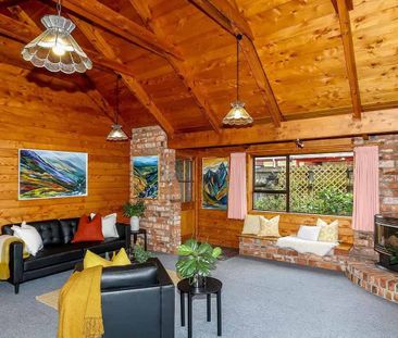 Beautiful home in a great location - Photo 1