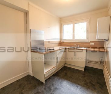 Location Appartement 3 pièces 79m² ROUEN 76100 - Photo 4
