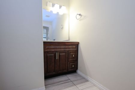 For Lease - 811 Sarnia Road Unit# 62, London North, Ontario - Photo 4