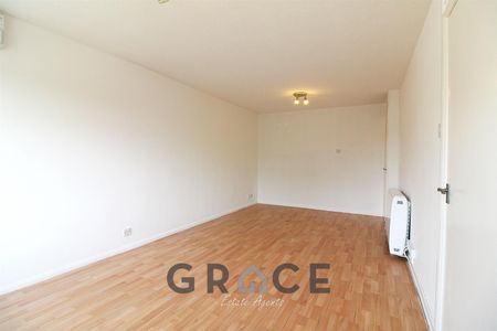 Springland Close, Ipswich - Photo 2
