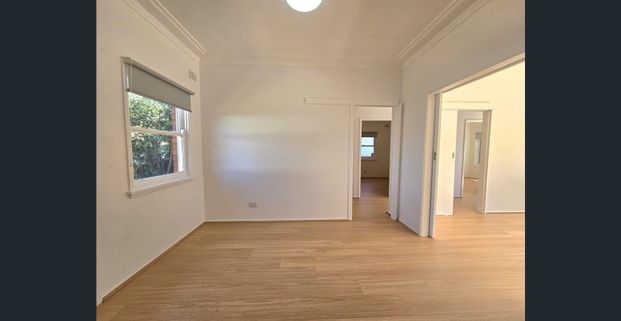 Renovated 3 Bedroom - Photo 1