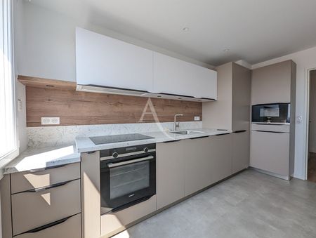 Location Appartement 4 pièces 76m² - Photo 3