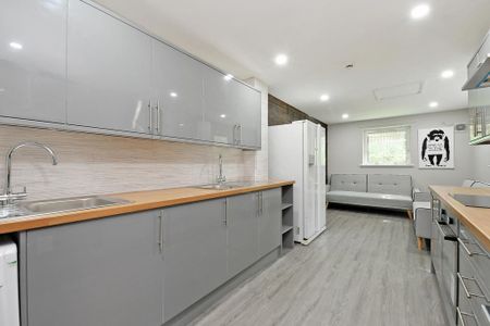 1 bedroom in a house share to rent - Photo 5