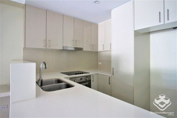 MODERN LIFESTYLE APARTMENT! - Photo 1