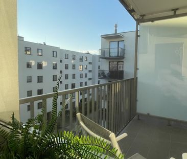 Nowoczesne 2-pokojowe mieszkanie z dużą loggią - Photo 3