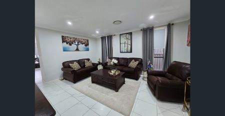 Your Ideal Family Home in Grantham Farm!!! - Photo 2