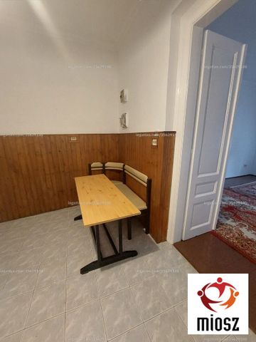Kiadó tégla lakás - Photo 2