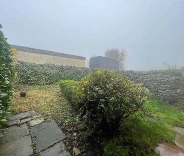 Ambler Thorn, Queensbury, Bradford, BD13 - Photo 3