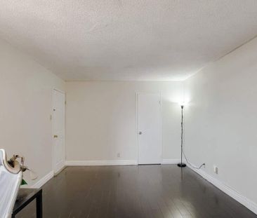 For Lease - 41 Markbrook Lane Unit# 411, Toronto, Ontario - Photo 3