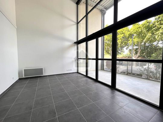 T4 DUPLEX - RES. ATELIERS ARLES, - Photo 1