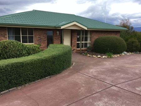 Three Bedrooms, Two Bathrooms - Photo 5