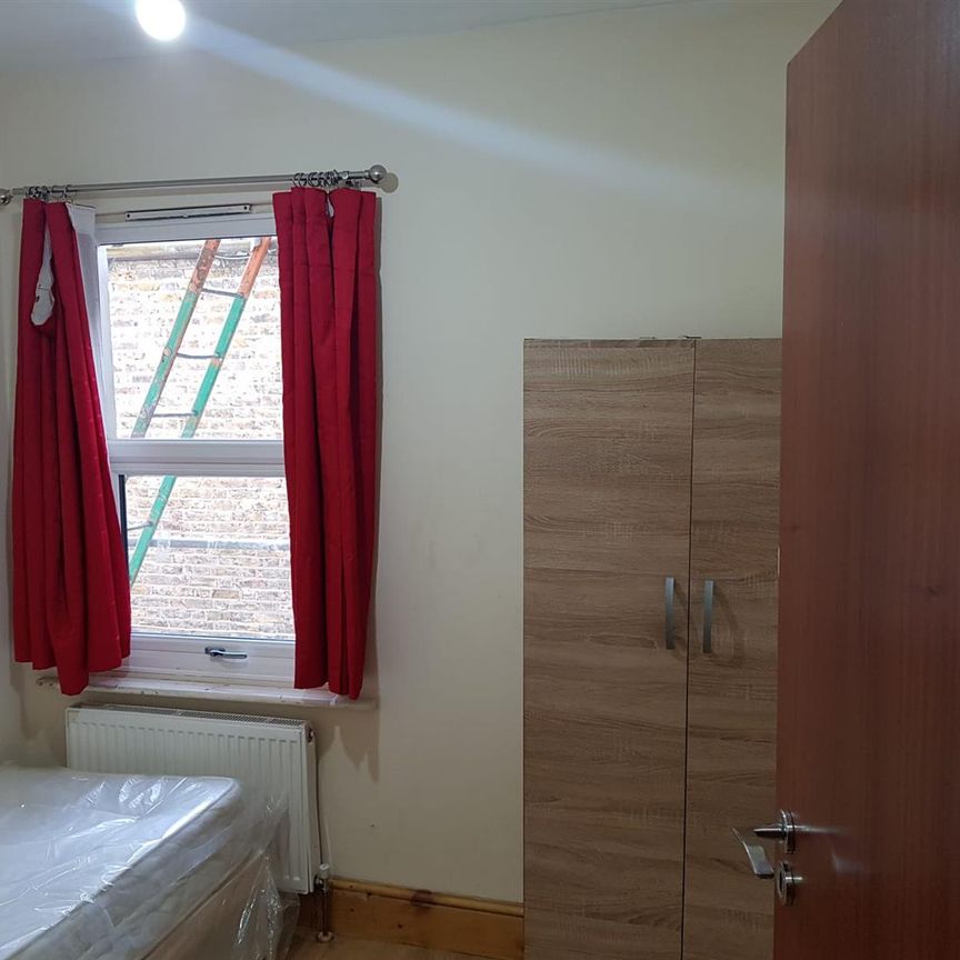 (Bills included) Shrewsbury Road, Forest Gate, E7 - Photo 1