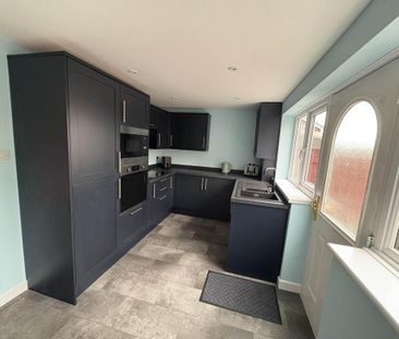 3 bedroom townhouse to rent - Photo 4
