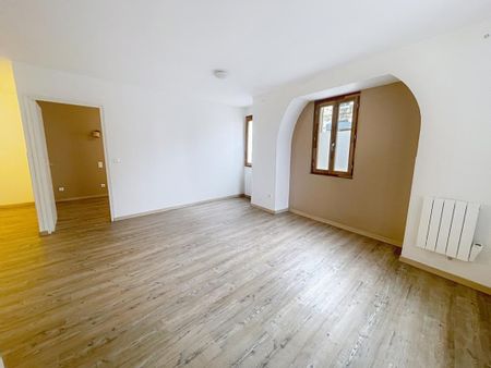 Location Appartement 2 pièces 48m² BLAYE 33390 - Photo 2