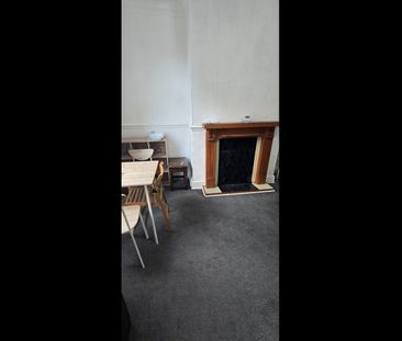 1 Bed Terraced House, Aviary Mount, LS12 - Photo 3