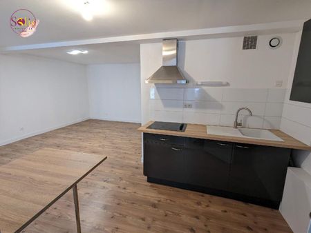 Location Maison 3 pièces 93m² COGNAC 16100 - Photo 3