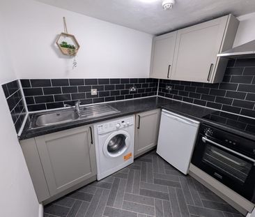 Studio Flat, Birch Polygon, M14 - Photo 3