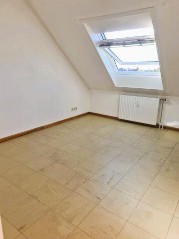 Schöne 4-Zimmer-Wohnung mit Garage in zentraler Lage - Photo 4