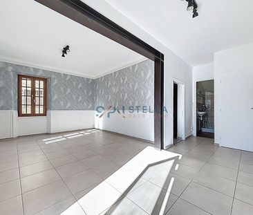 T3 de 70 m² en plein coeur du village, avec jardin et terrasse, - Photo 1