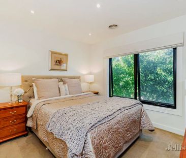 2 Bed, 1 Bath - Photo 3