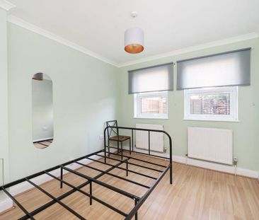 4 bedroom detached house to rent - Photo 3