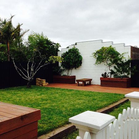 Reduced Rent on One Bedroom flat with private yard - Photo 5
