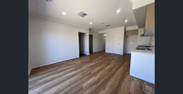 Brand New Modern Home in a Fast-Growing Strathtulloh Estate - Photo 1