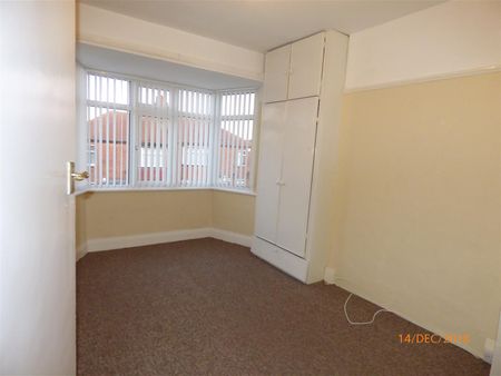 2 bed flat to rent in Angerton Gardens, Fenham, NE5 - Photo 5