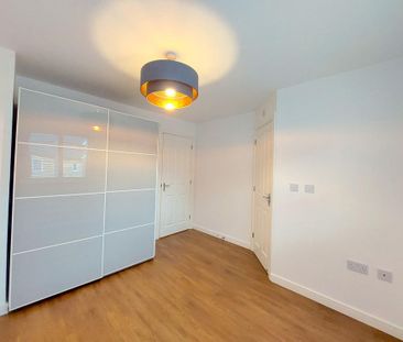 2 bedroom semi-detached house to rent - Photo 6