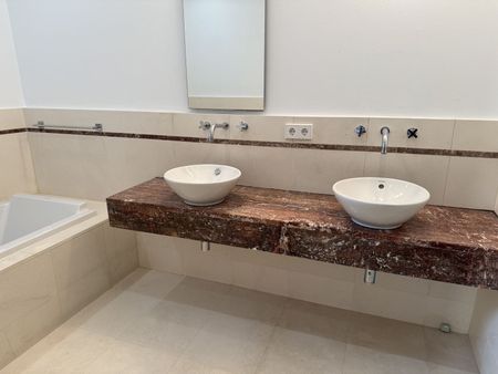 Semi-Detached House in Sierra Blanca - Photo 5