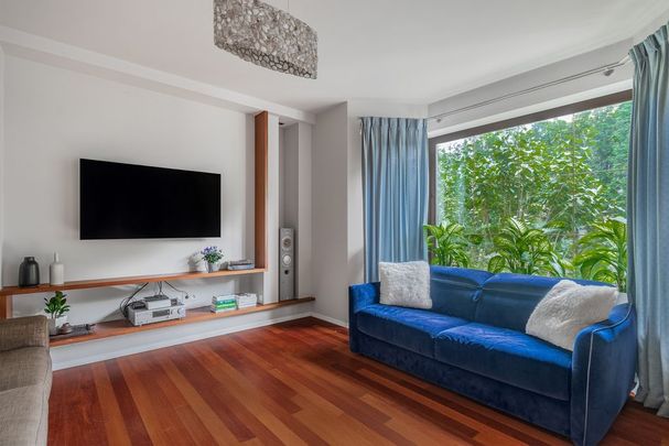 Przytulny, nowoczesny dom z przestronnym salonem - Photo 1