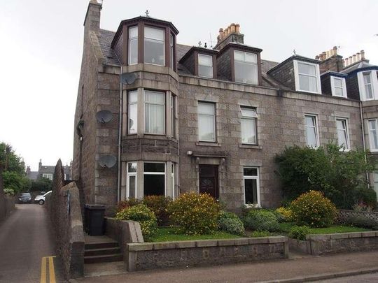 Elmfield Avenue, Top Floor, AB24 - Photo 1