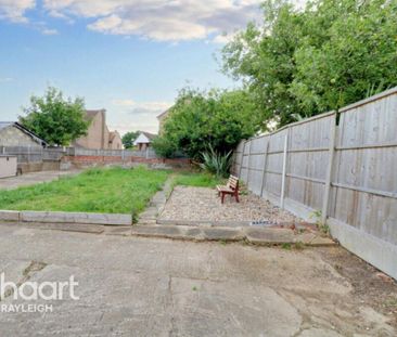 3 bedroom maisonette to rent - Photo 4