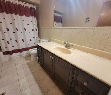 For Lease - 23 St. Paschal Court Unit# Room #1, Toronto, Ontario - Photo 5