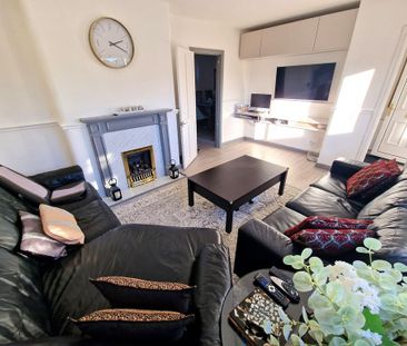 1 bedroom in a house share to rent - Photo 6