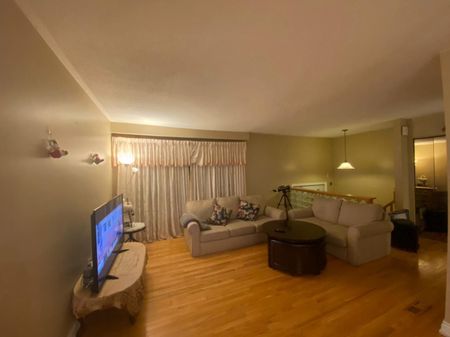 For Lease - 656 Abana Road, Mississauga, Ontario - Photo 3